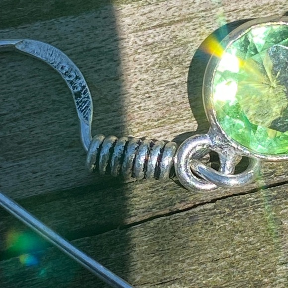 Cat Eye peridot long drop earrings .925 Sterling Silver - Picture 5 of 11